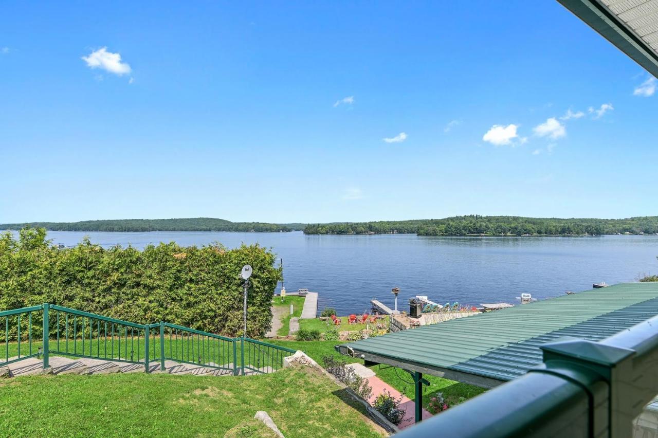 Harcourt Baptiste Lake Lodge מראה חיצוני תמונה