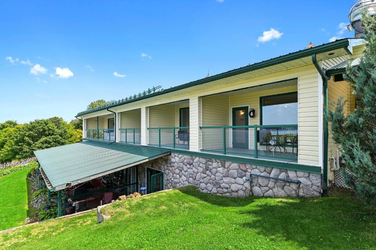 Harcourt Baptiste Lake Lodge מראה חיצוני תמונה